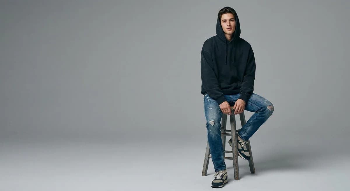 Original casual pose before AI pose change